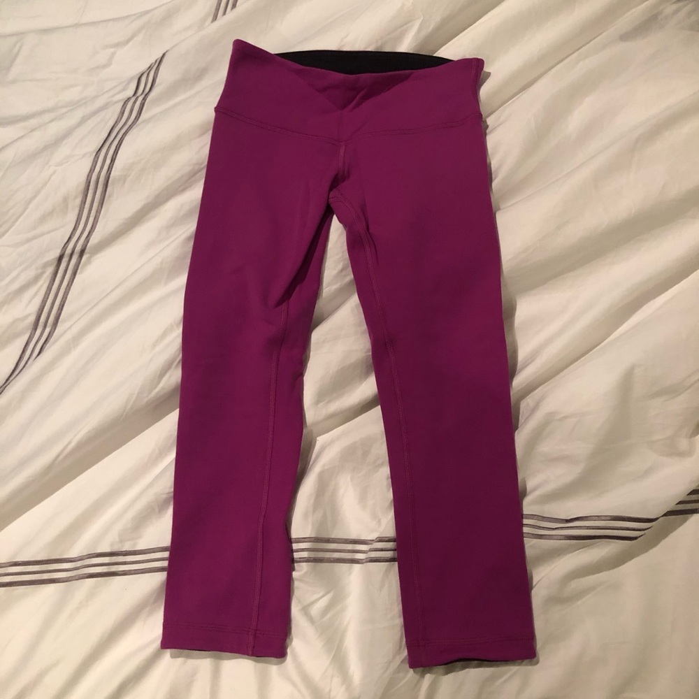COPY - Lululemon Pink & Black Cropped Reversible …